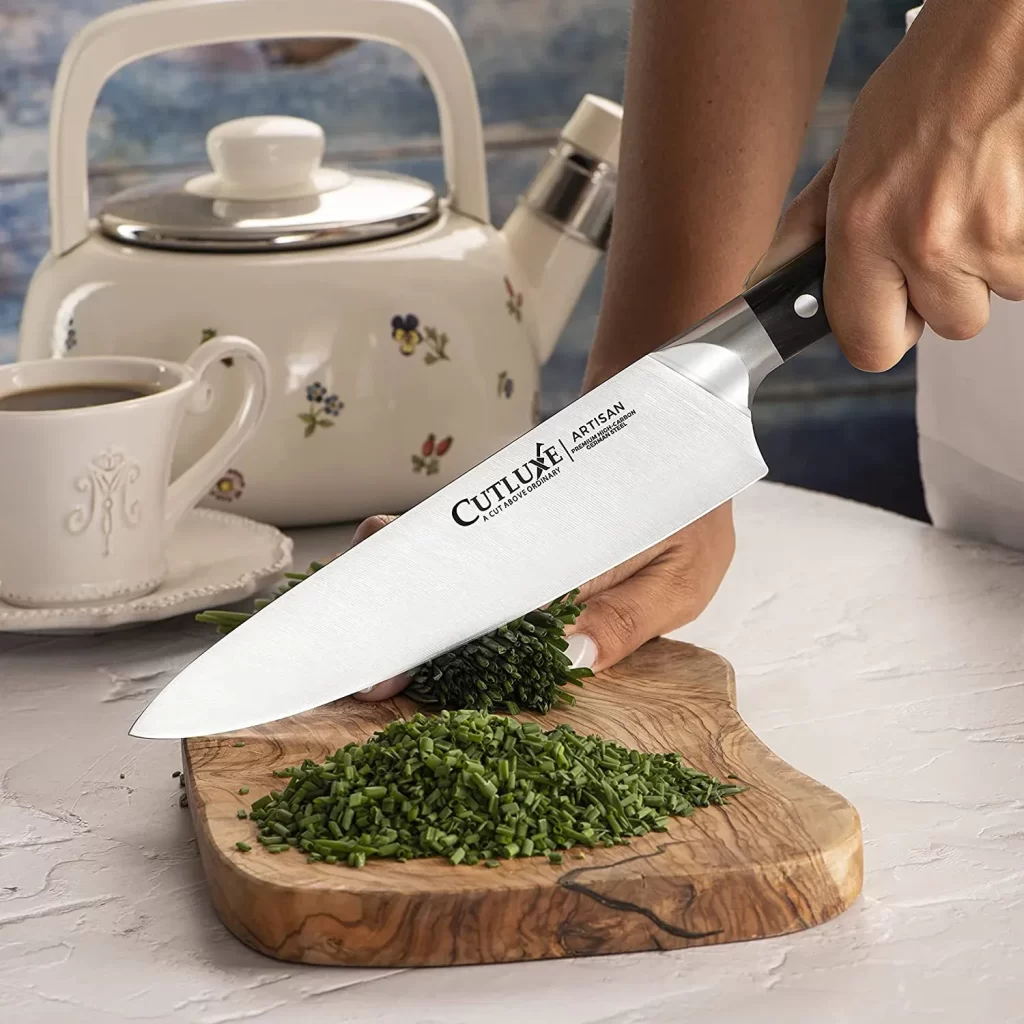 what-are-the-essential-kitchen-tools-for-daily-cooking-3